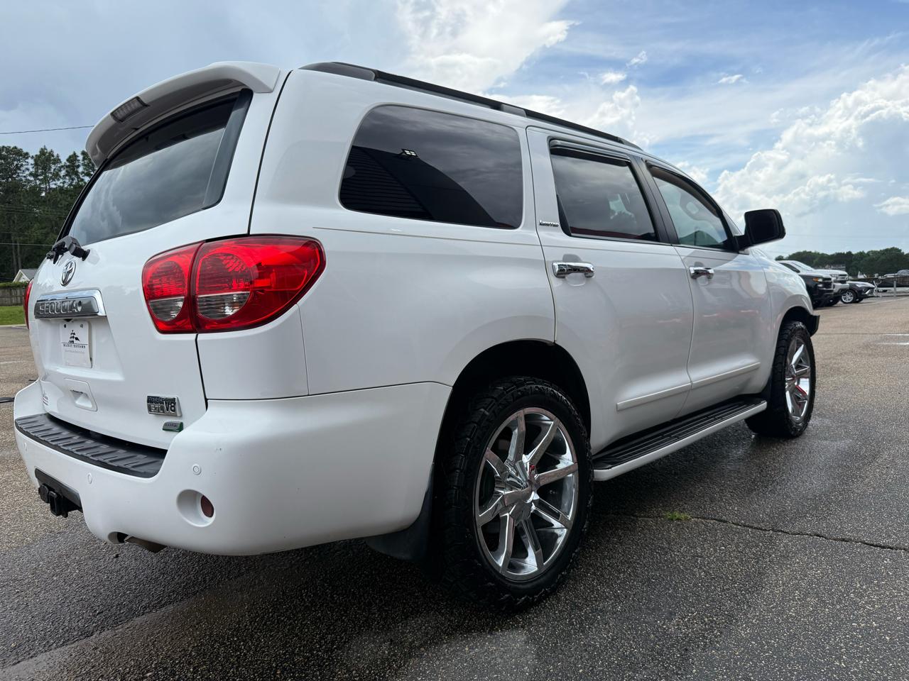 Toyota Sequoia  2011