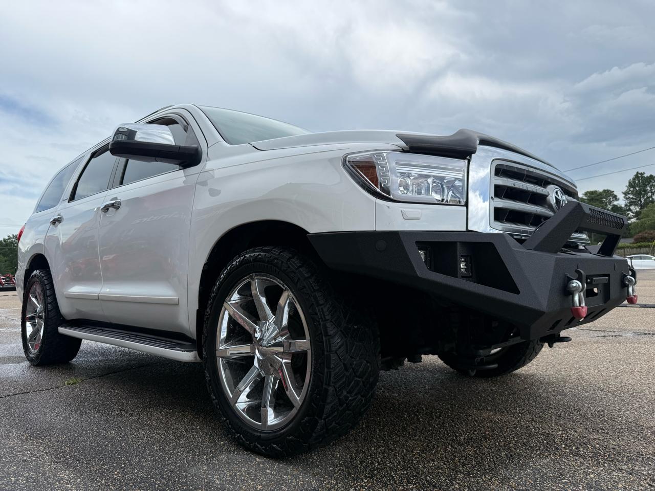 Toyota Sequoia  2011