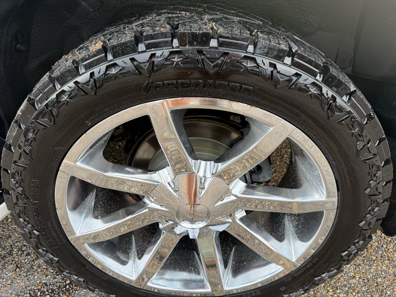 Toyota Sequoia  2011