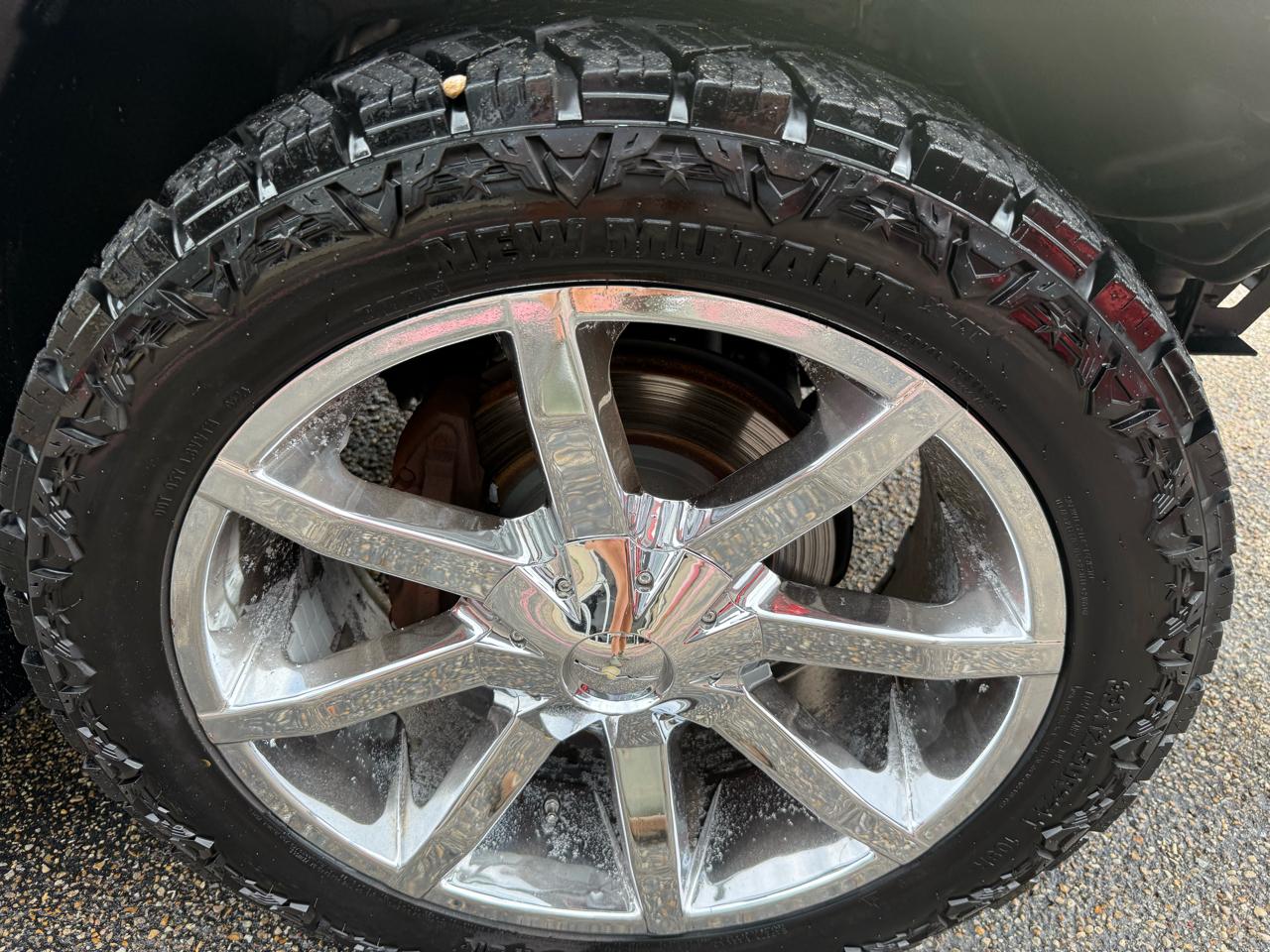 Toyota Sequoia  2011