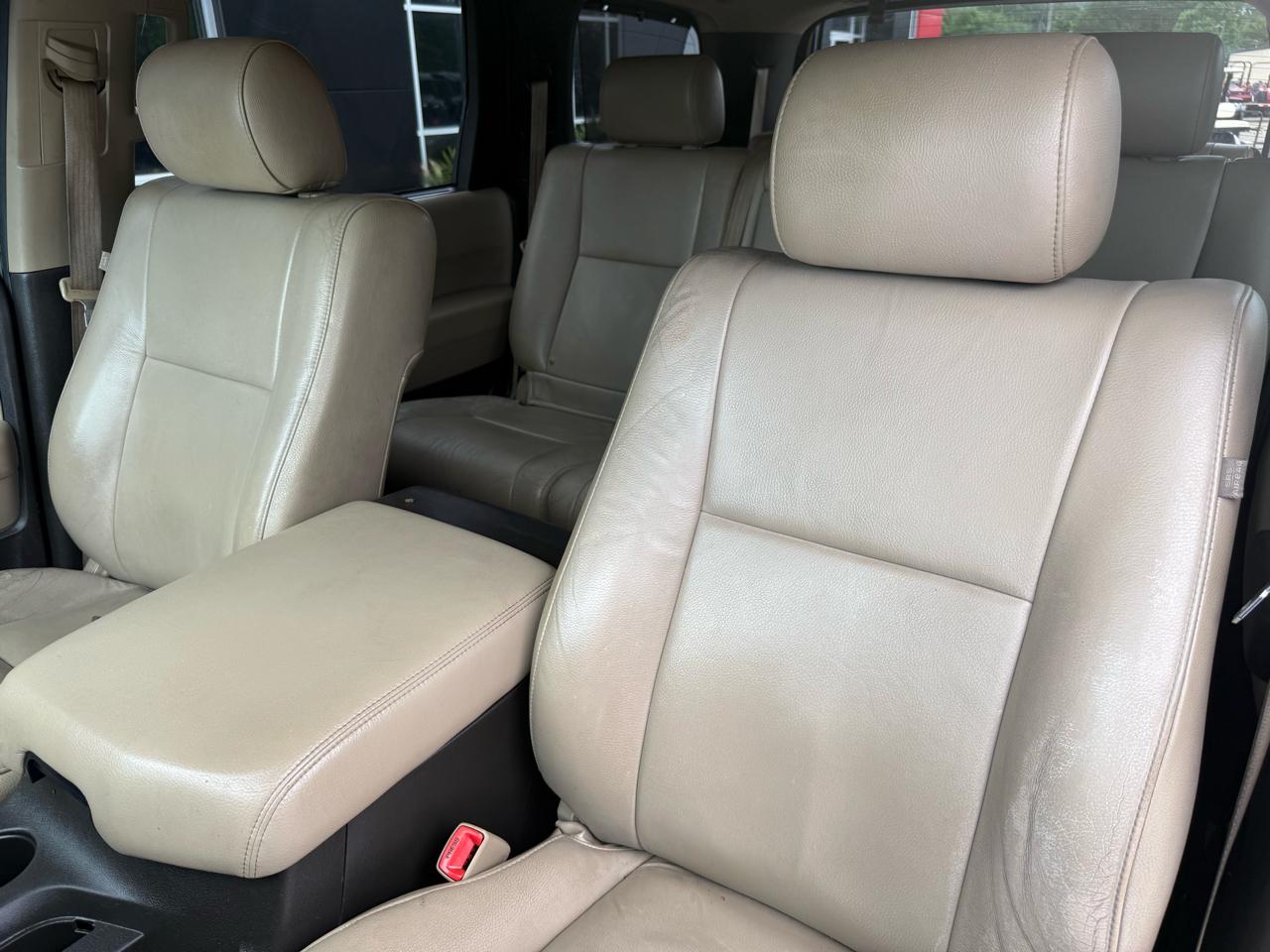 Toyota Sequoia  2011