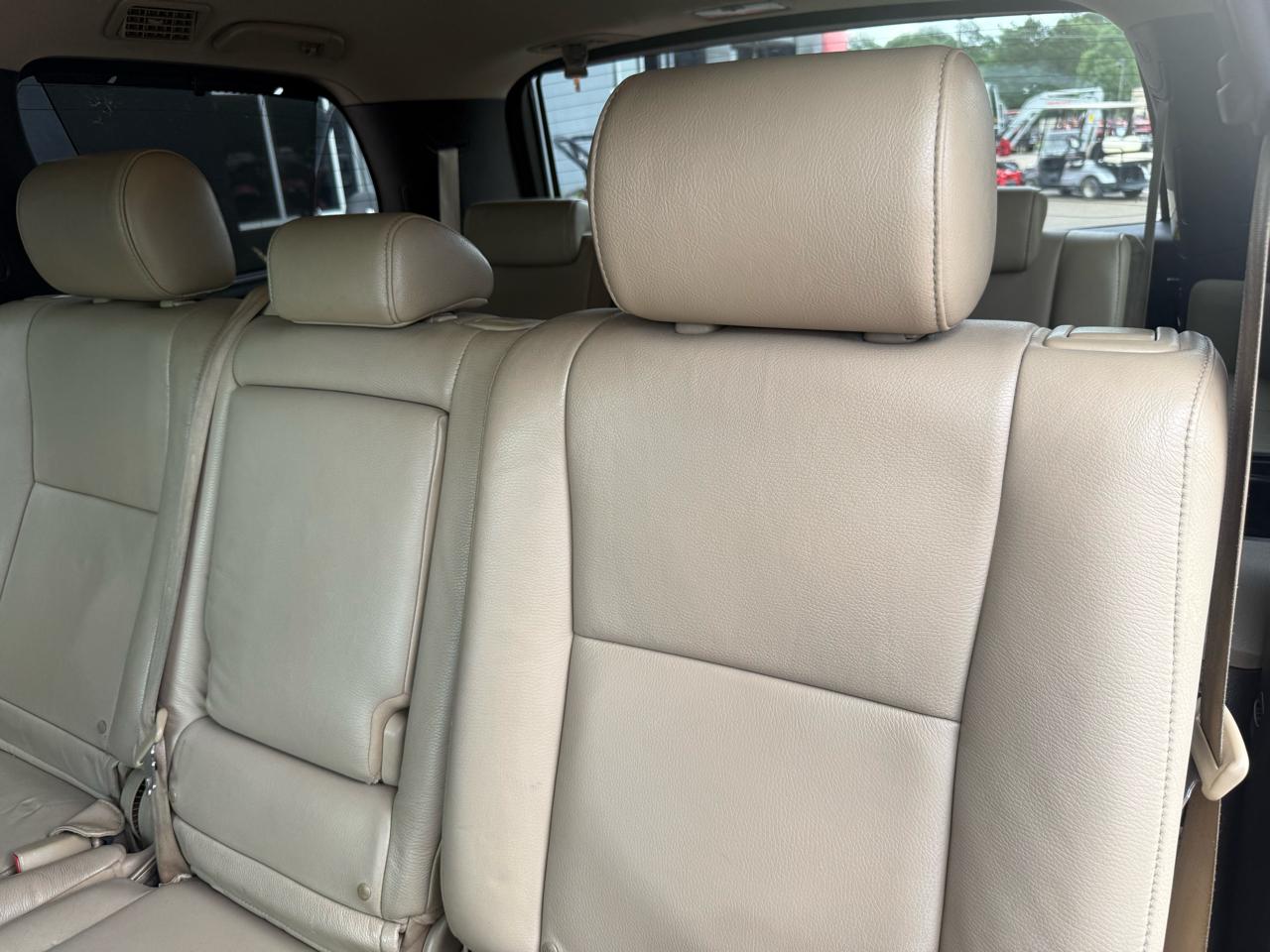 Toyota Sequoia  2011