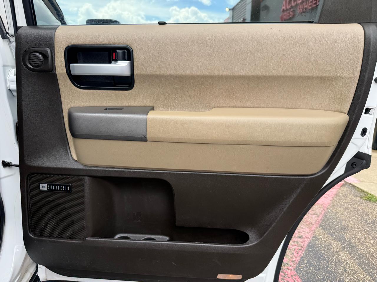 Toyota Sequoia  2011