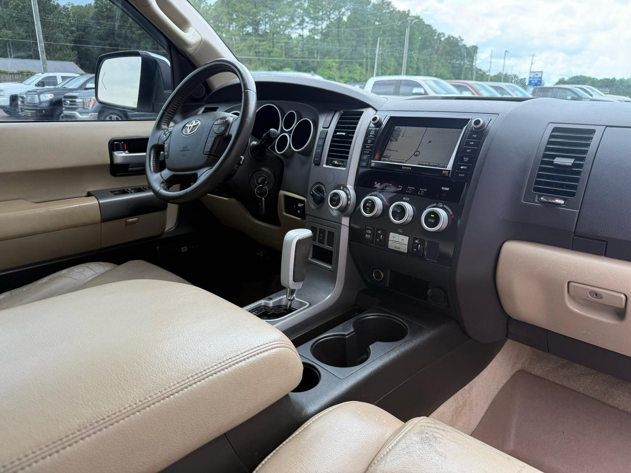 Toyota Sequoia  2011