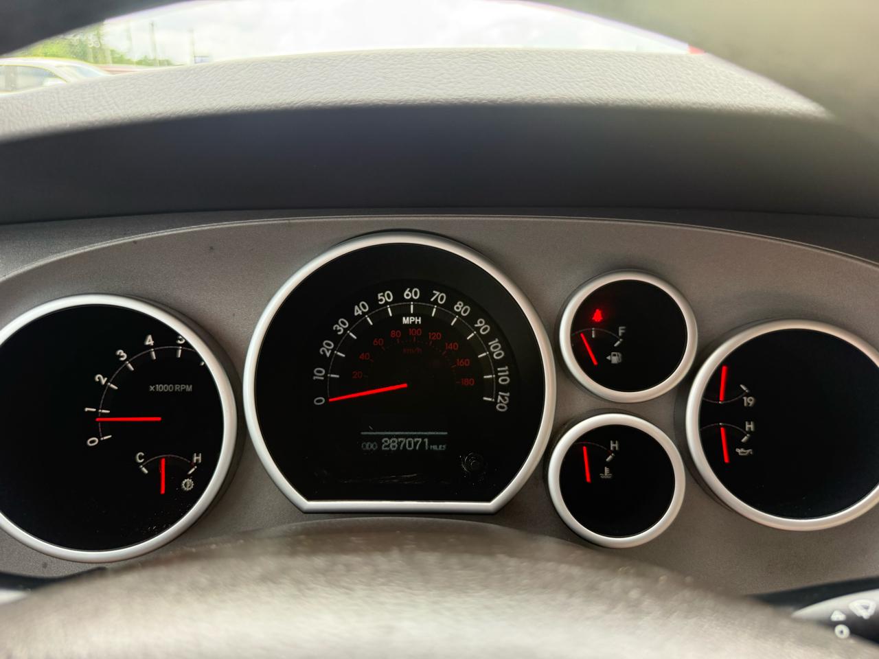 Toyota Sequoia  2011