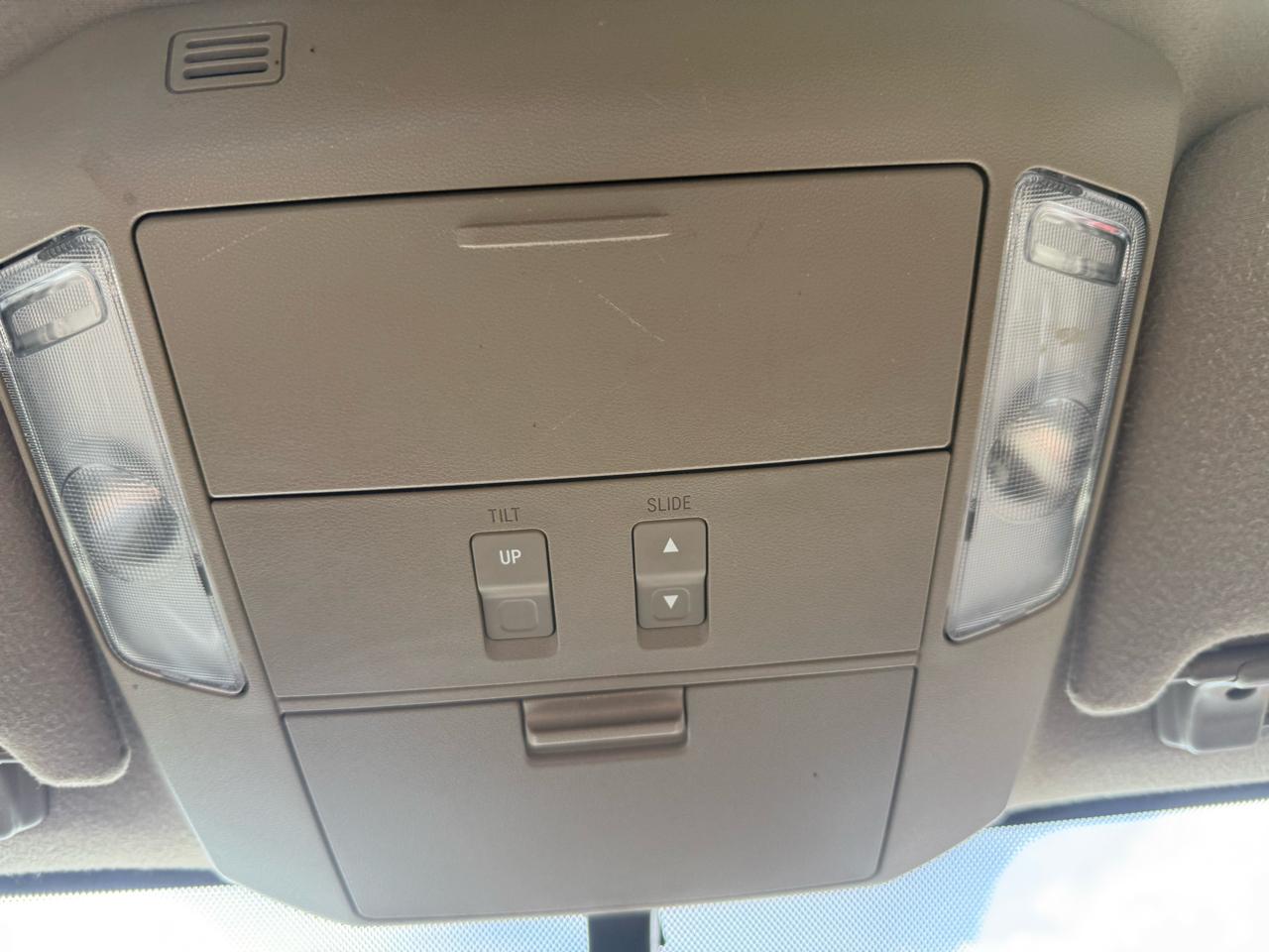 Toyota Sequoia  2011