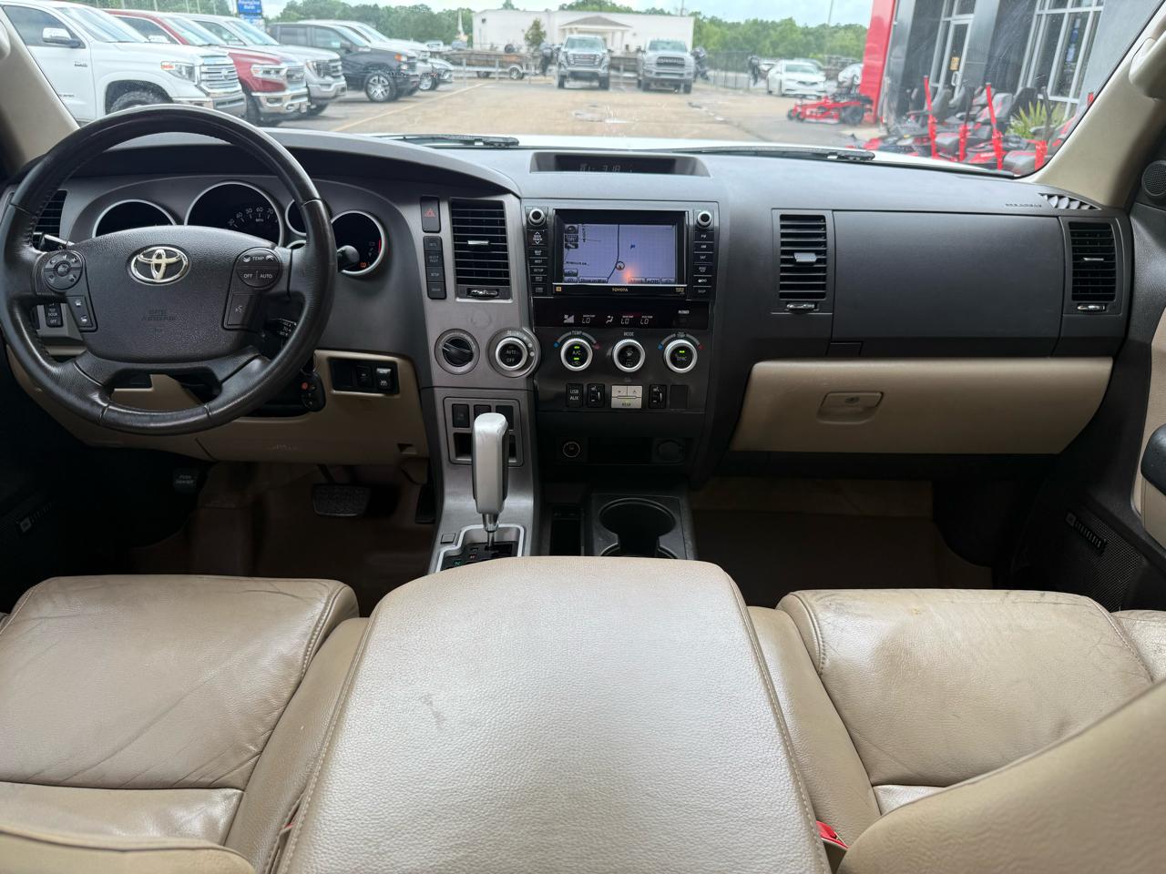 Toyota Sequoia  2011