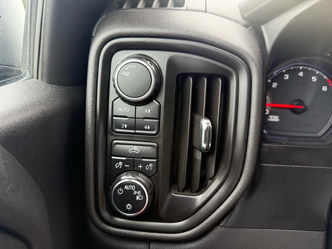 Chevrolet Silverado 1500  2019
