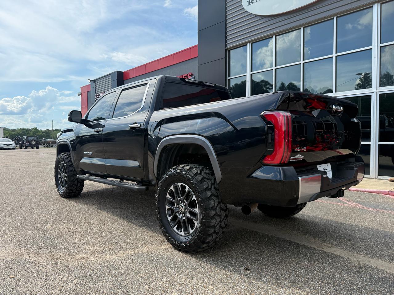 Toyota Tundra 4WD  2022