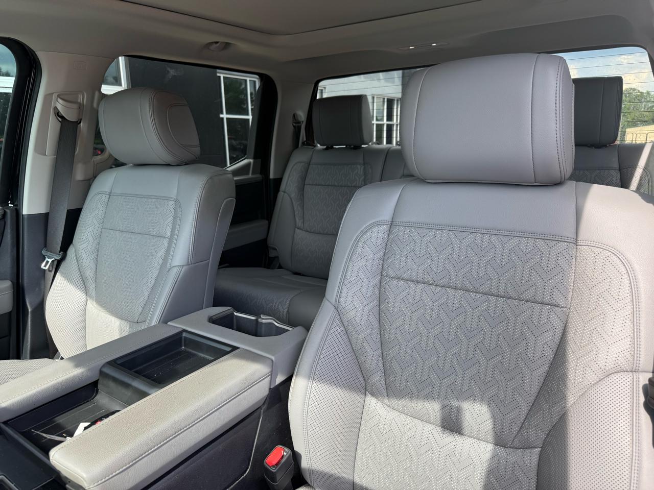 Toyota Tundra 4WD  2022