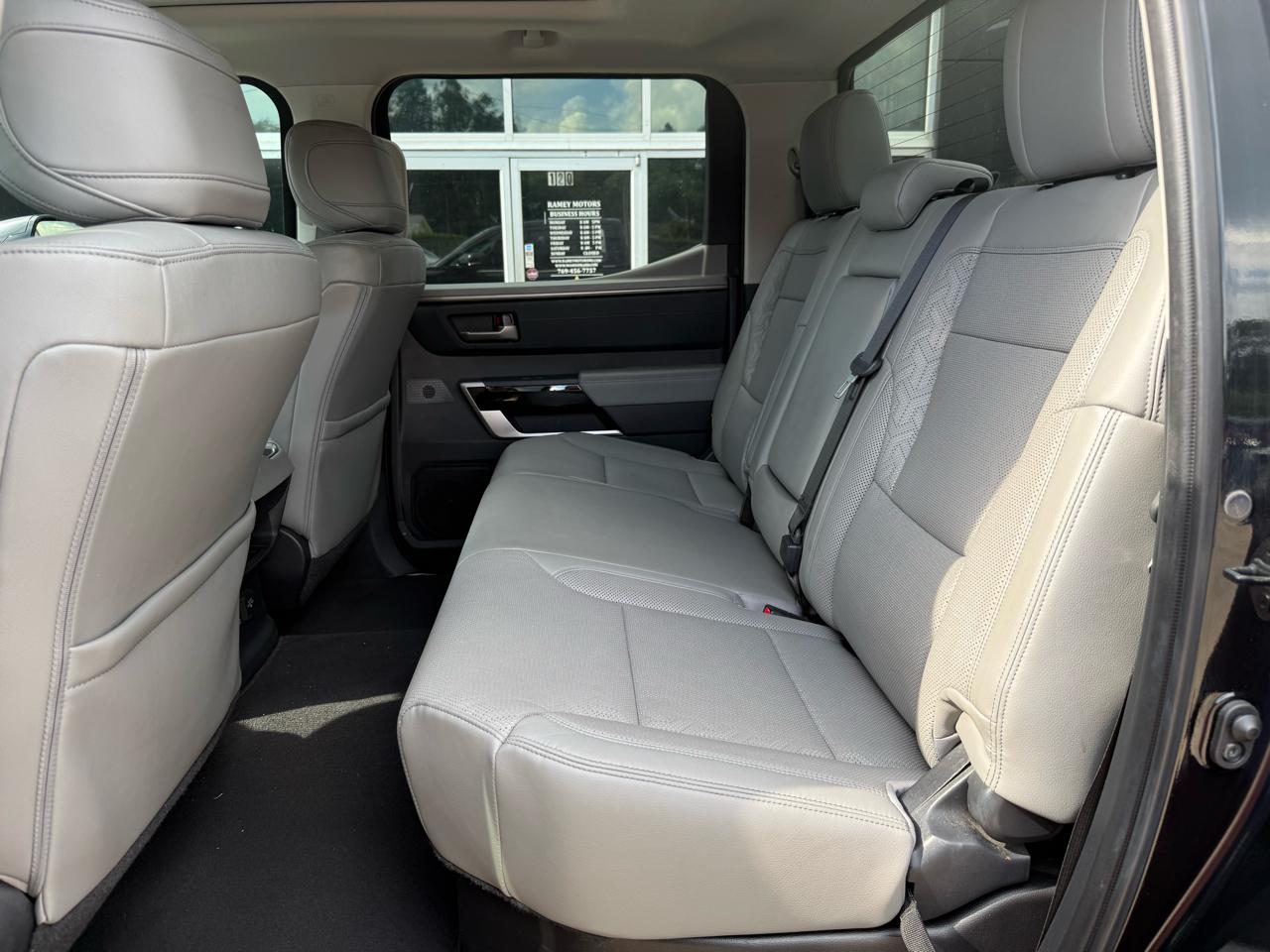 Toyota Tundra 4WD  2022