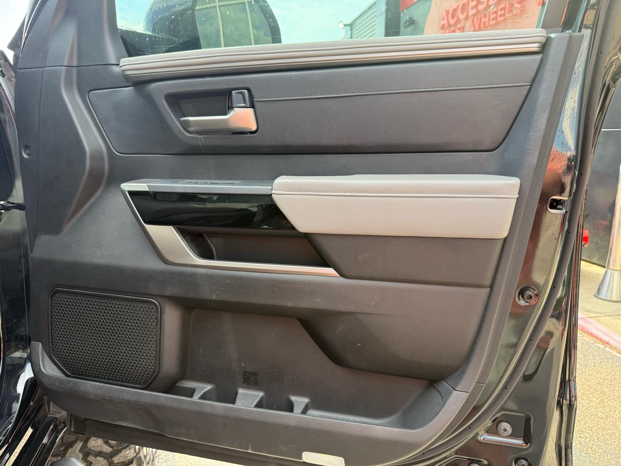 Toyota Tundra 4WD  2022