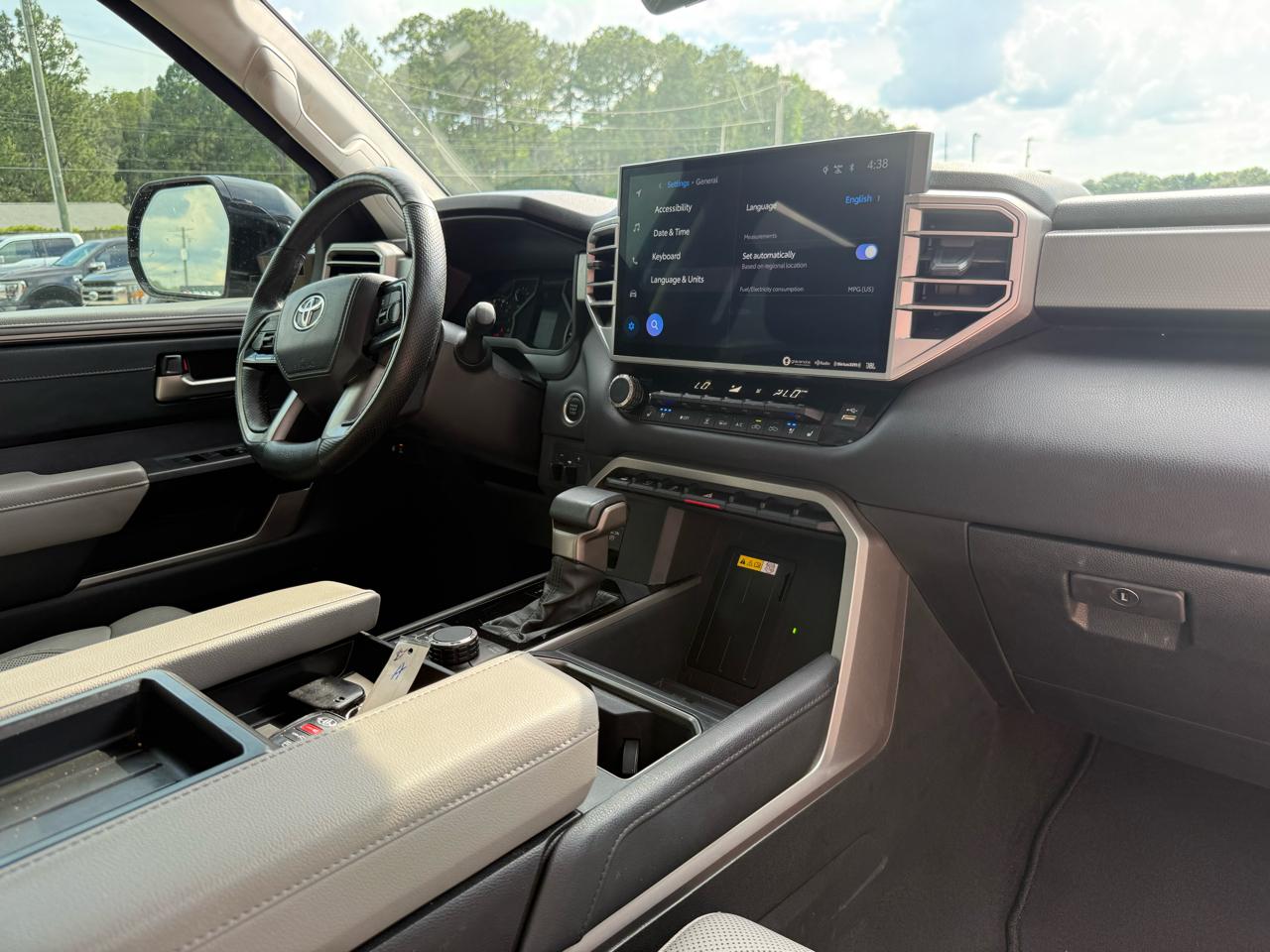 Toyota Tundra 4WD  2022