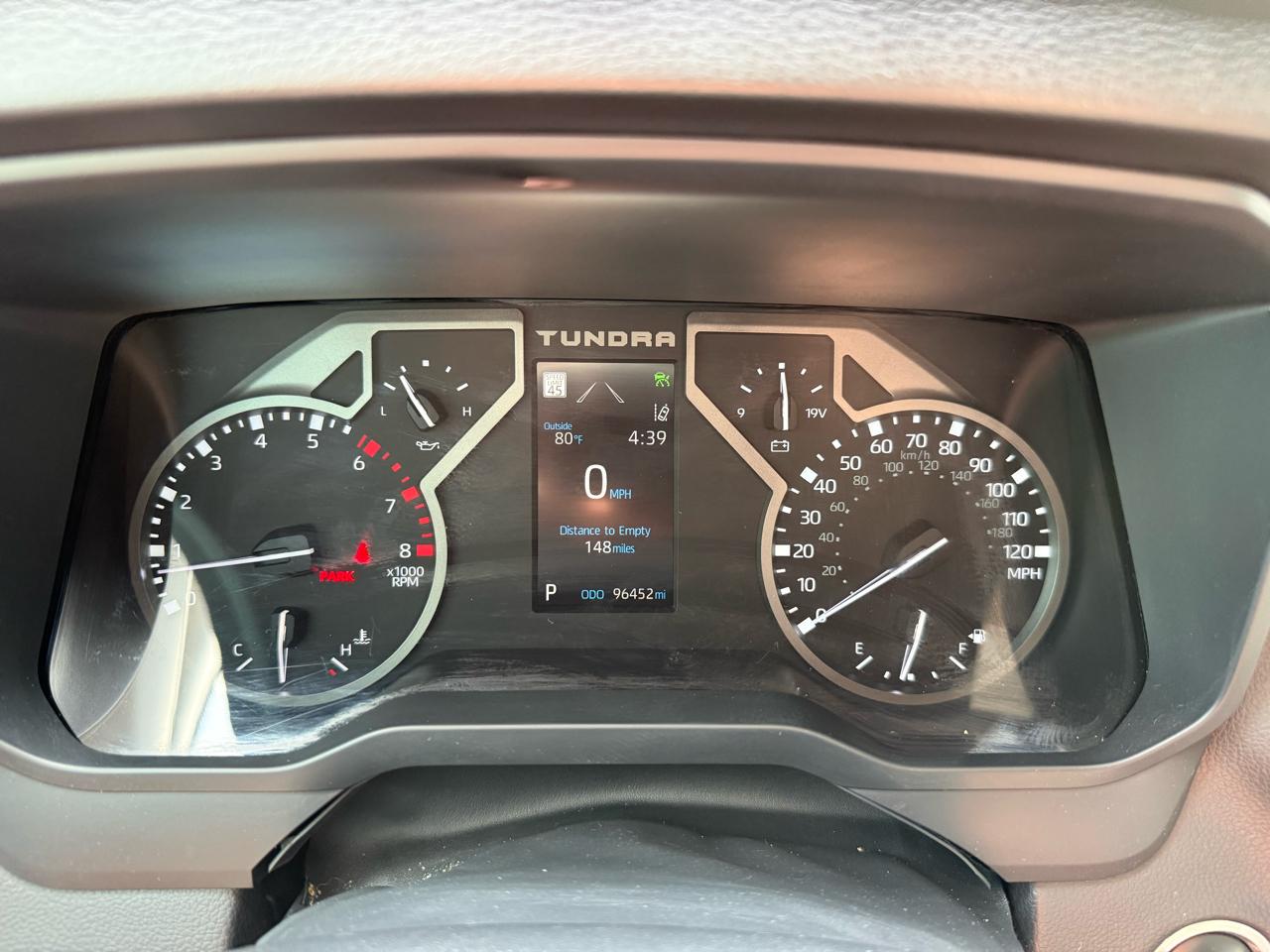 Toyota Tundra 4WD  2022