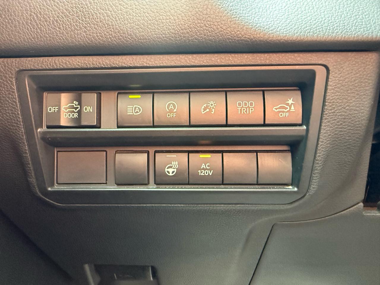 Toyota Tundra 4WD  2022