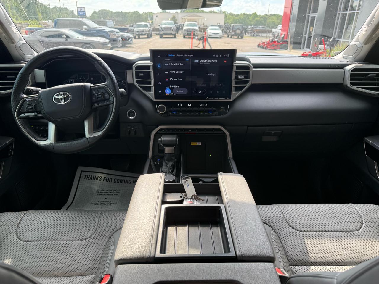 Toyota Tundra 4WD  2022