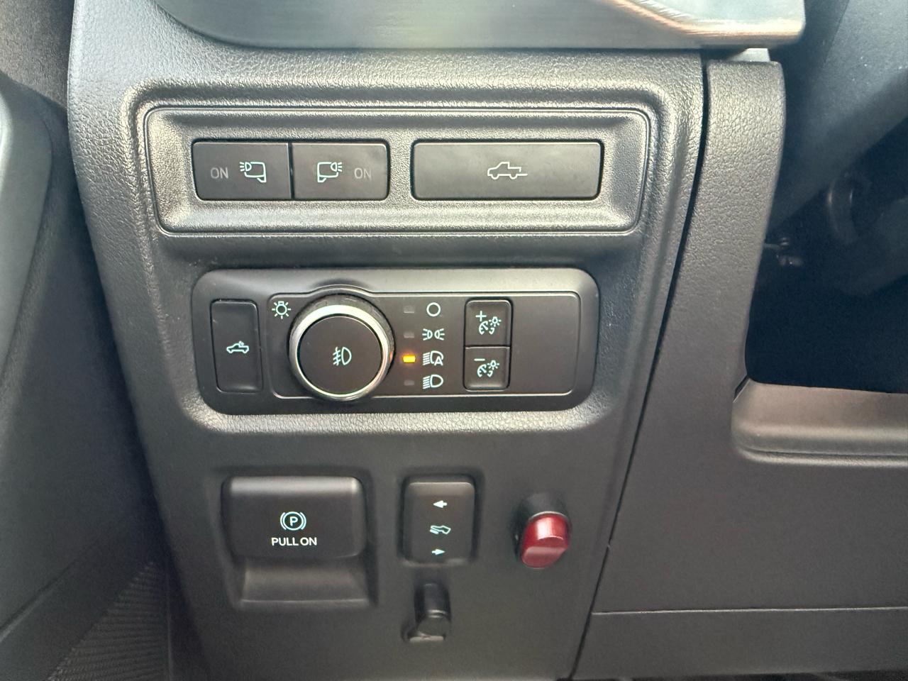 Ford F-150  2021