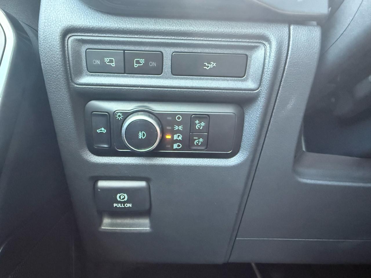Ford F-150  2023
