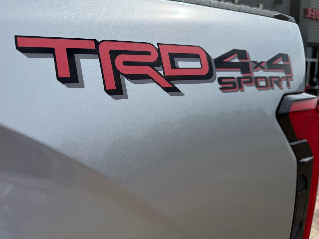 Toyota Tundra 4WD  2023