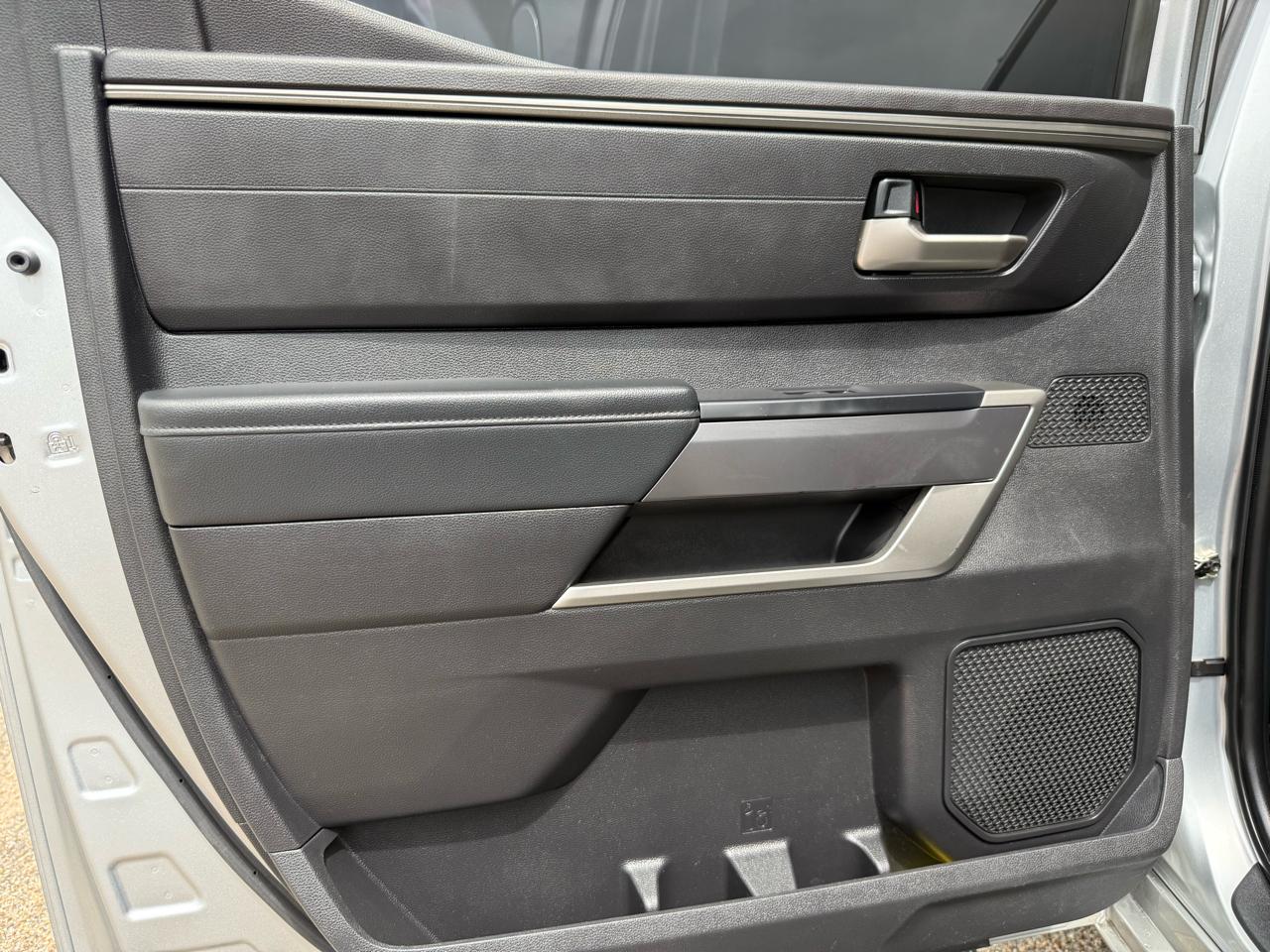 Toyota Tundra 4WD  2023