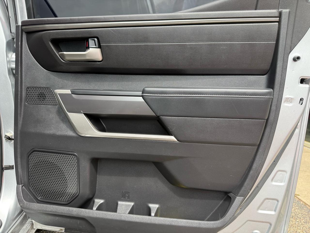 Toyota Tundra 4WD  2023