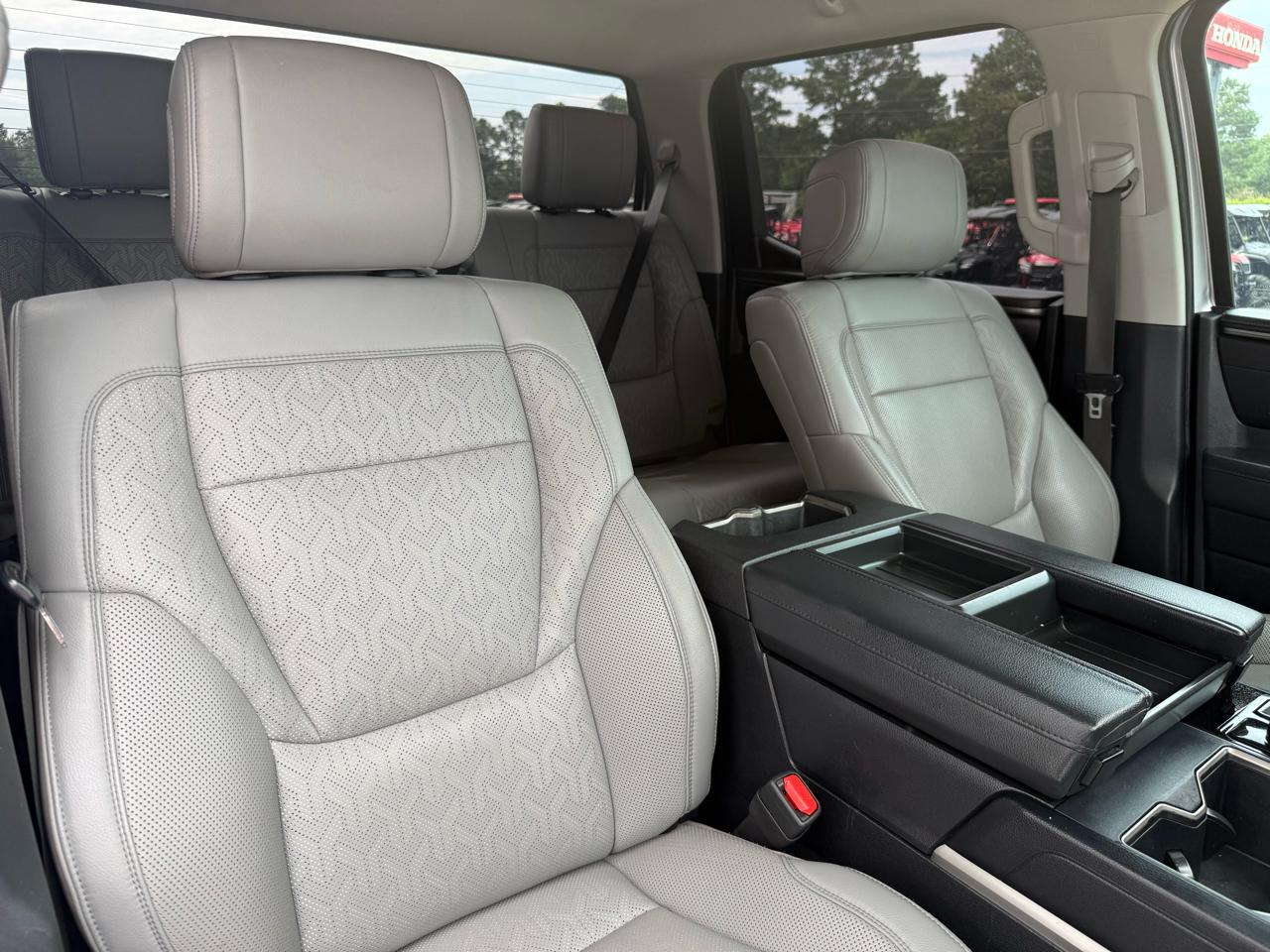 Toyota Tundra 4WD  2023