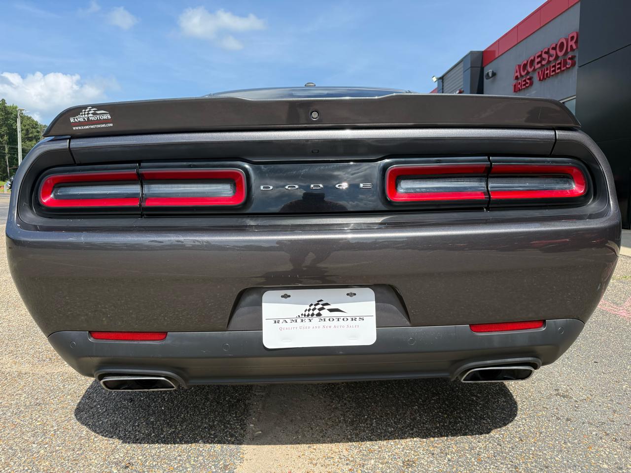 Dodge Challenger R/T RWD 2021