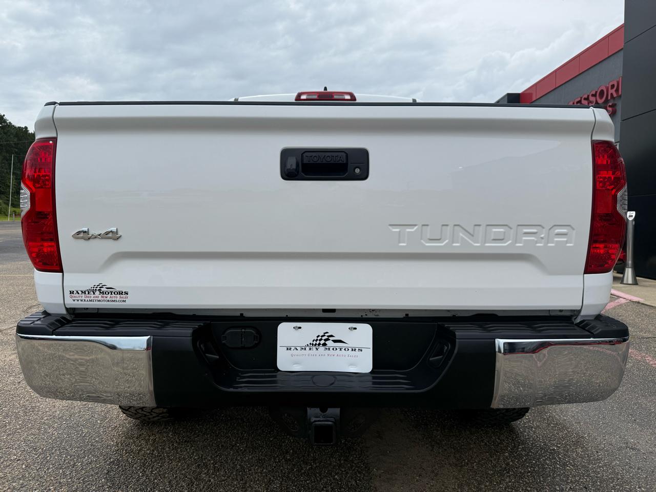 Toyota Tundra 4WD  2021