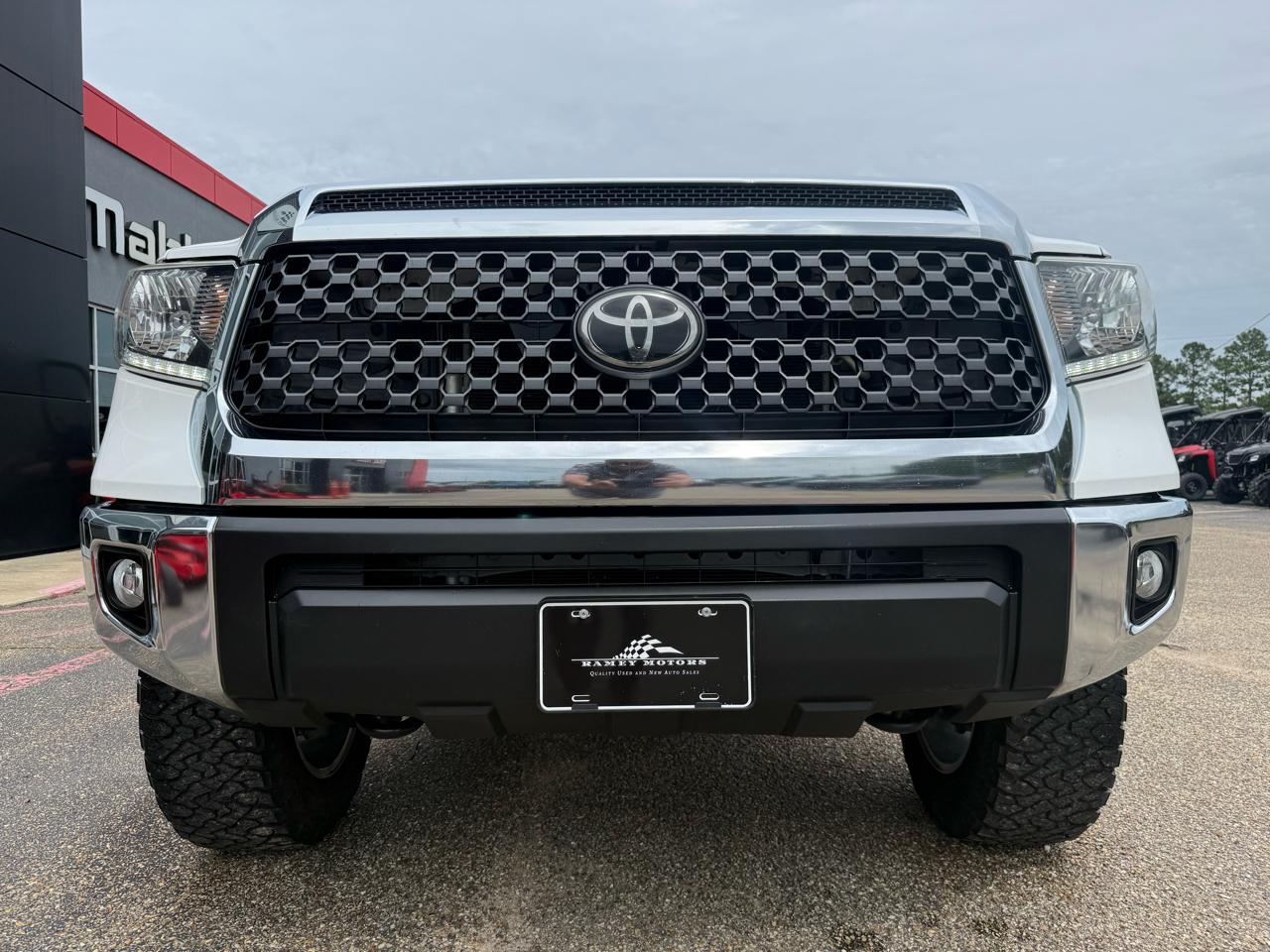 Toyota Tundra 4WD  2021