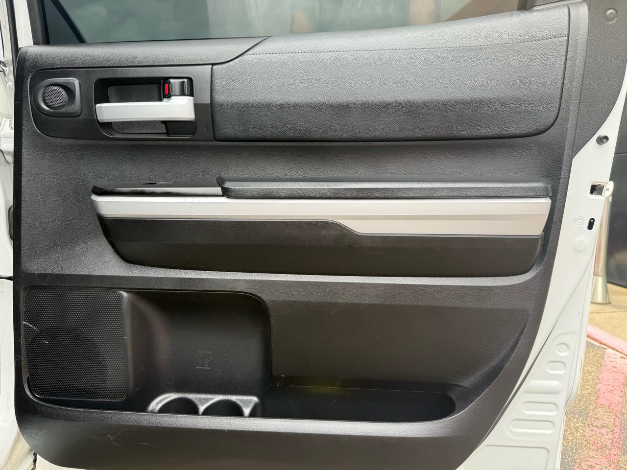 Toyota Tundra 4WD  2021