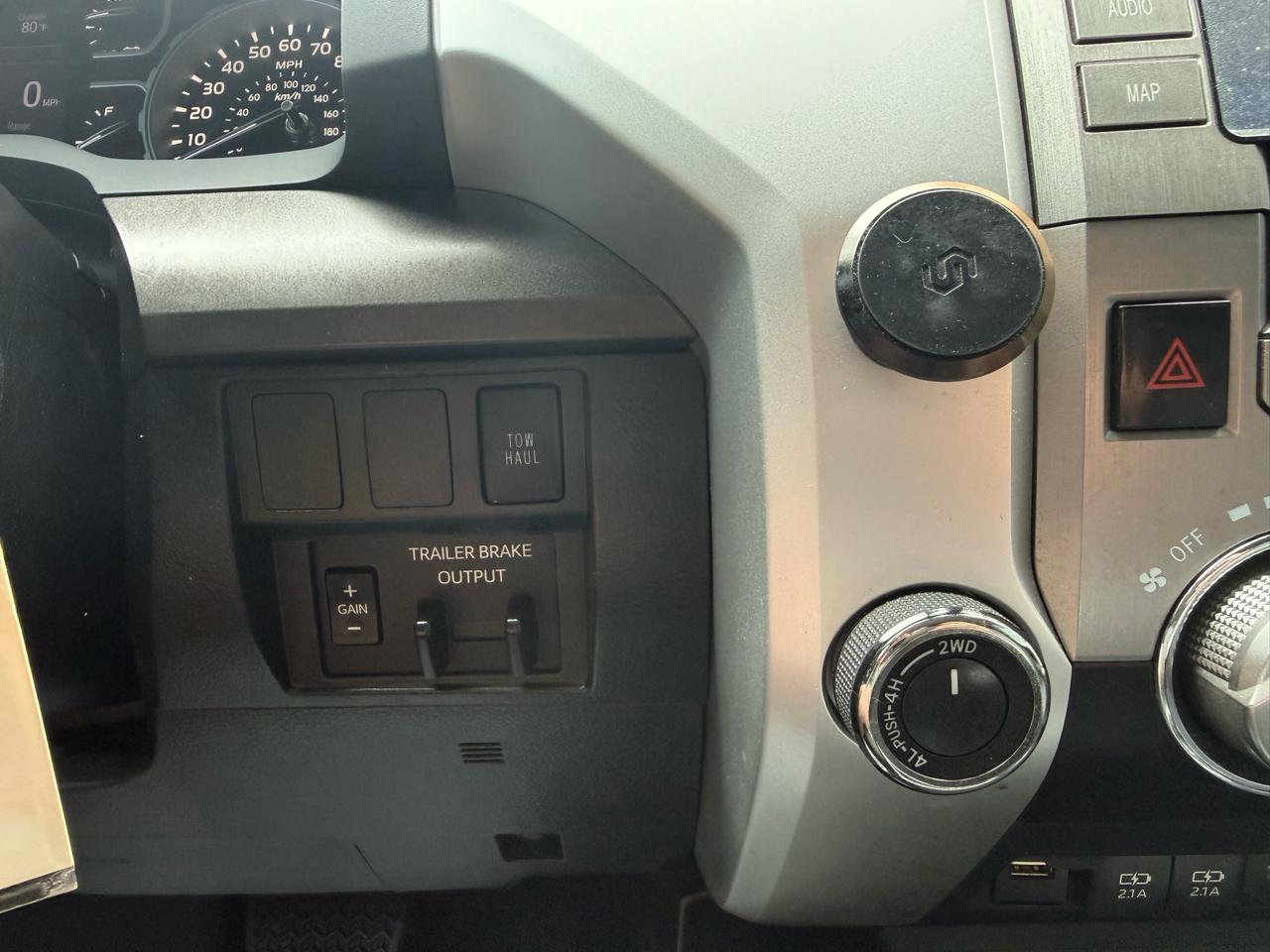 Toyota Tundra 4WD  2021