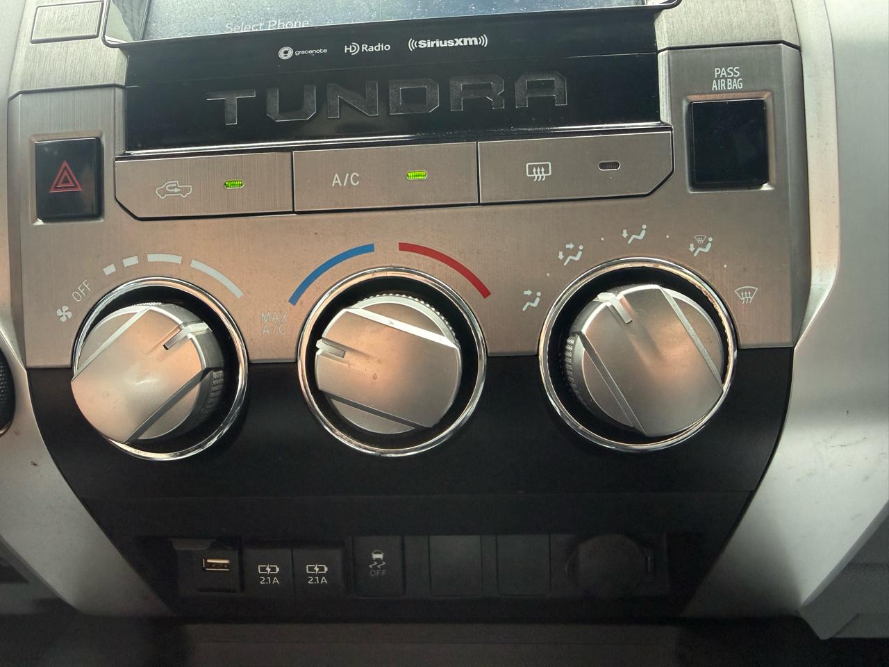 Toyota Tundra 4WD  2021