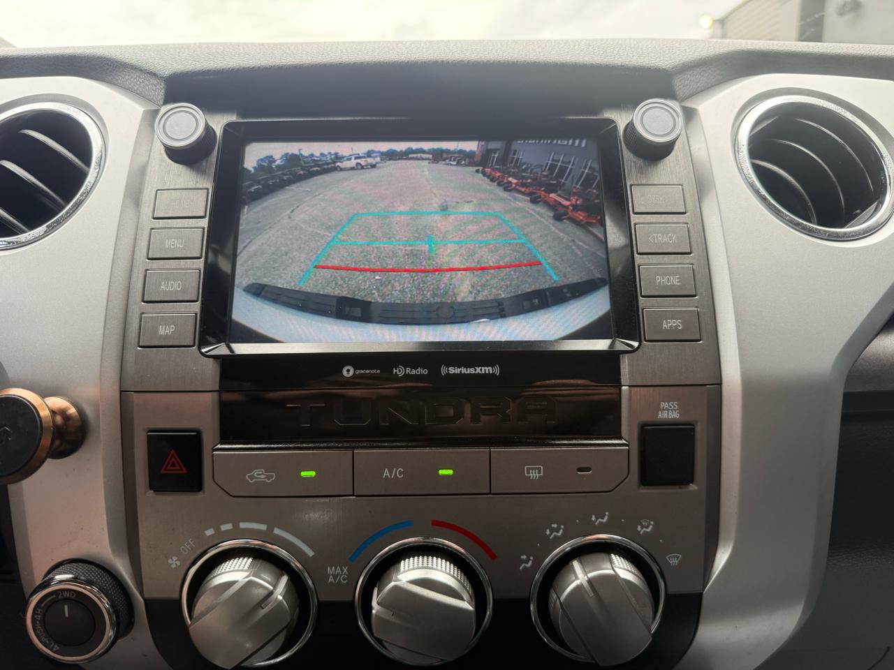 Toyota Tundra 4WD  2021