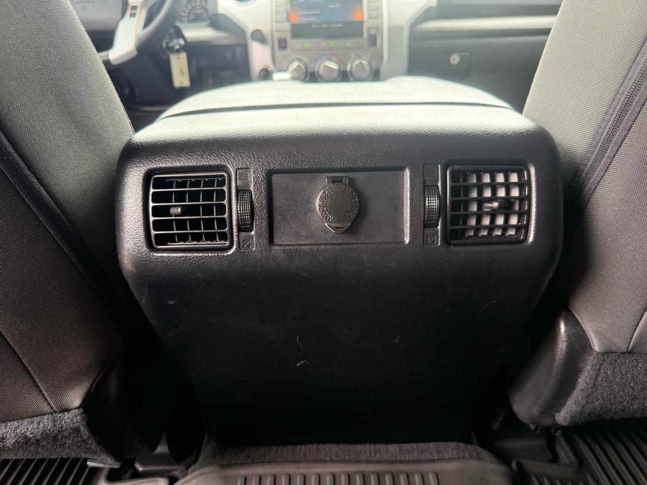 Toyota Tundra 4WD  2021