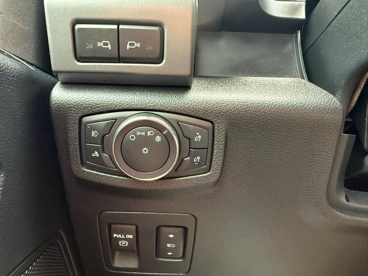Ford F-150  2020