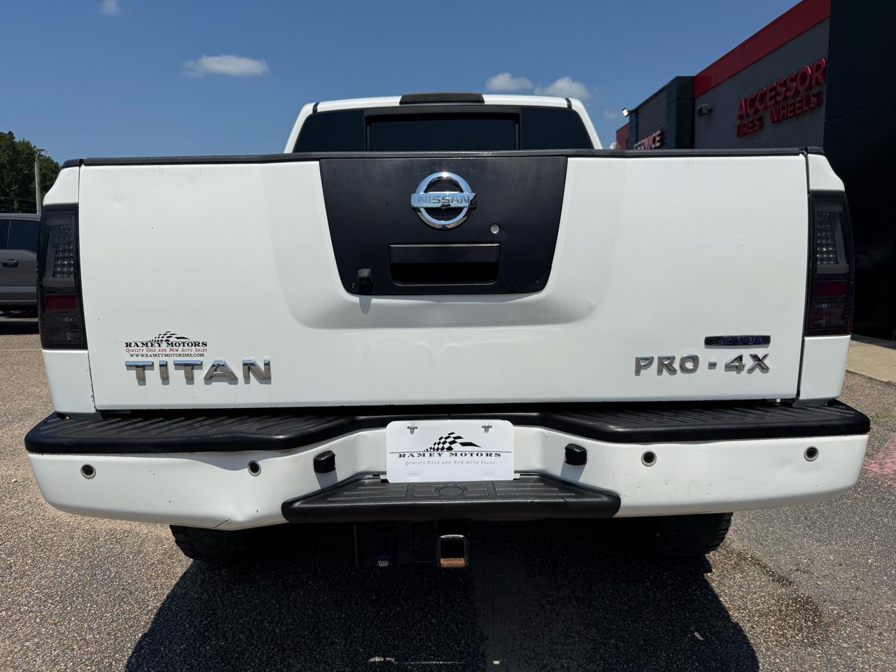 Nissan Titan  2010