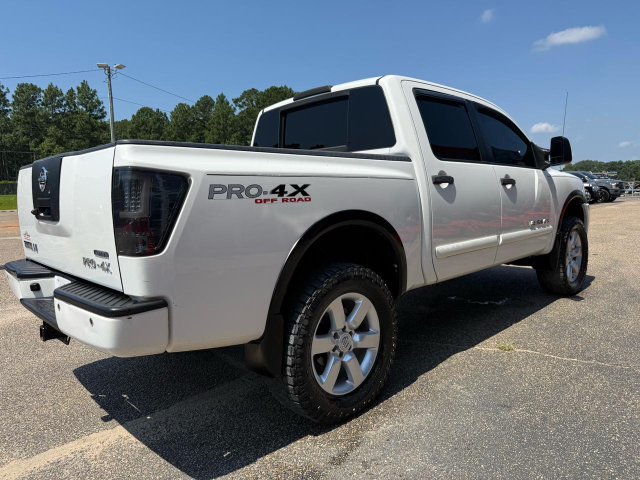 Nissan Titan  2010