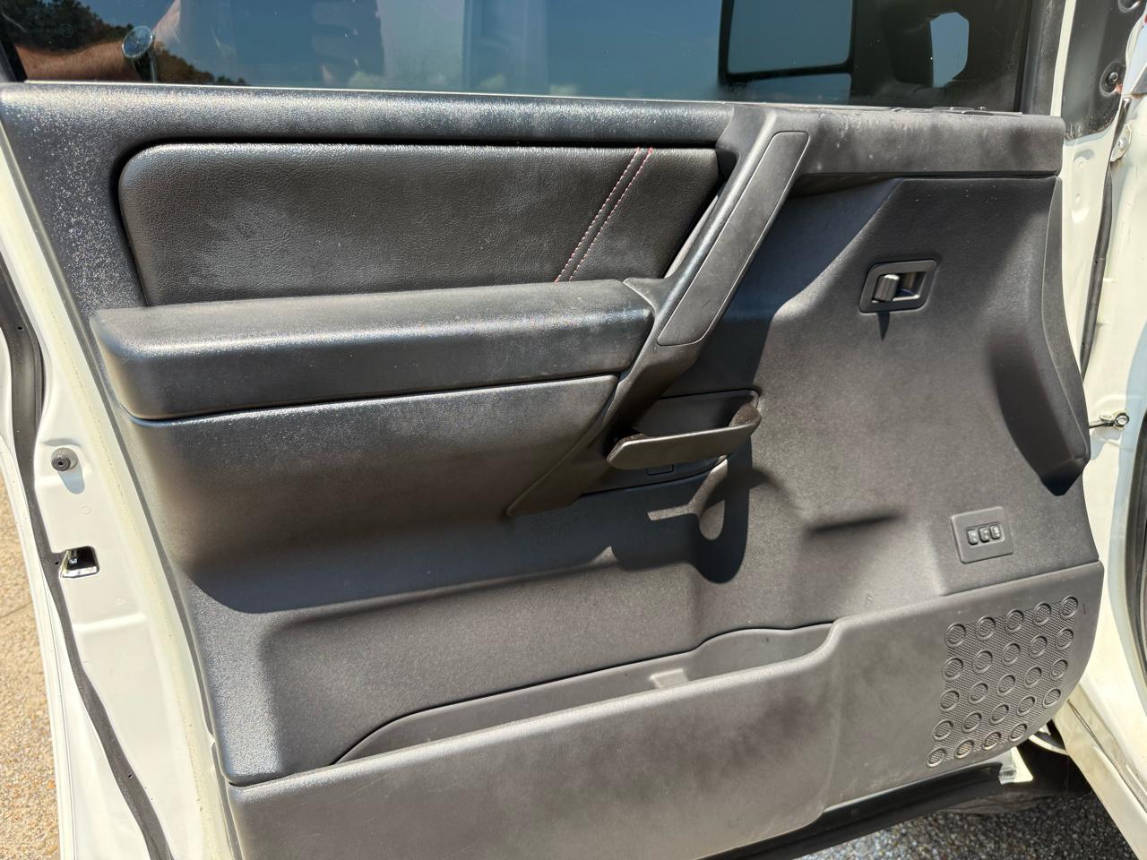 Nissan Titan  2010