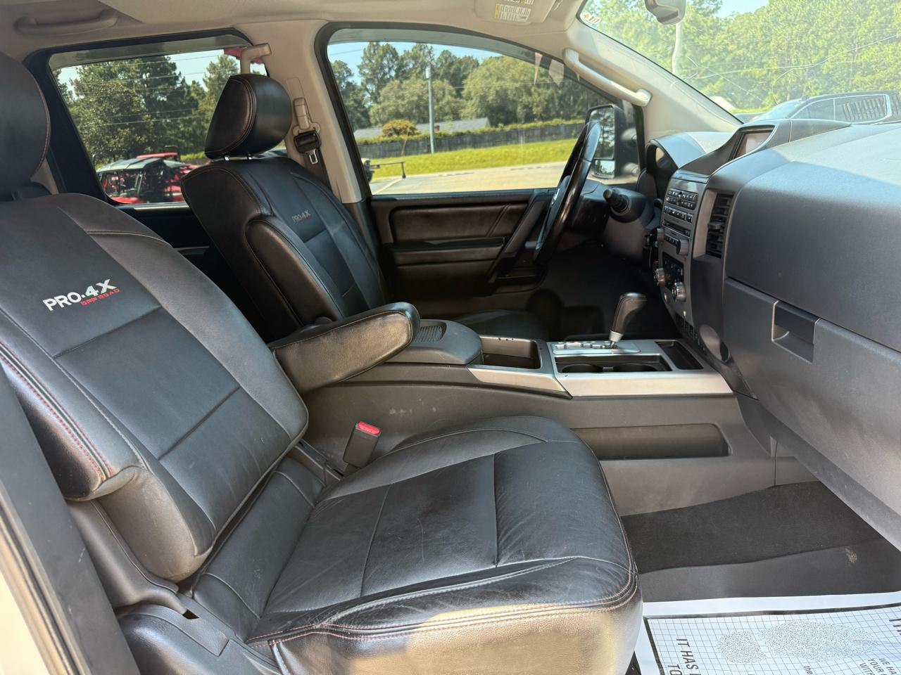 Nissan Titan  2010