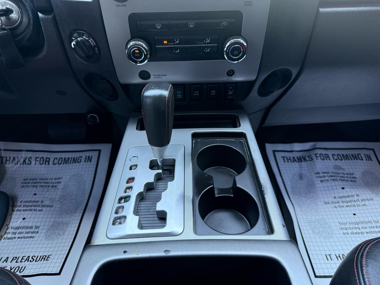 Nissan Titan  2010