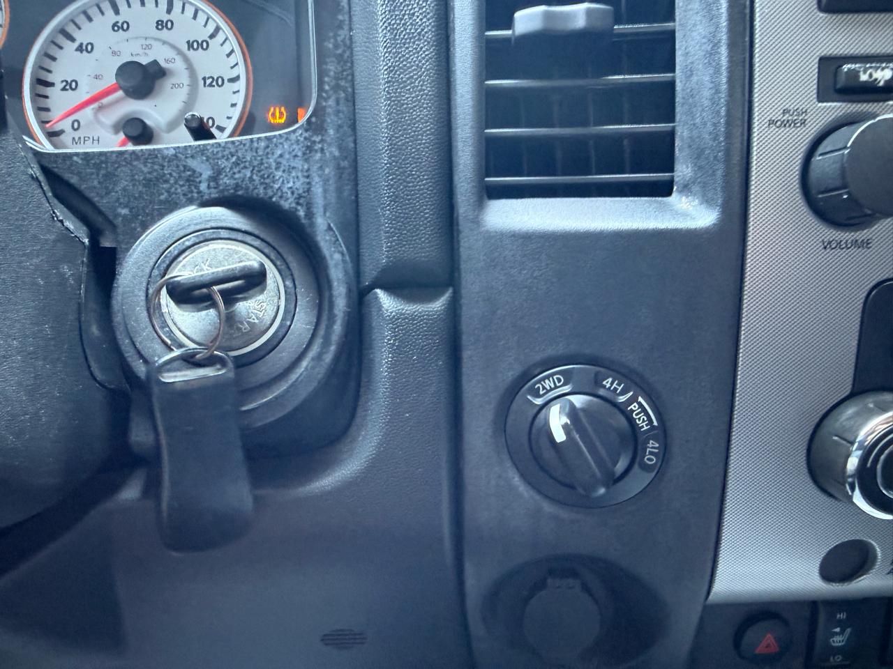Nissan Titan  2010