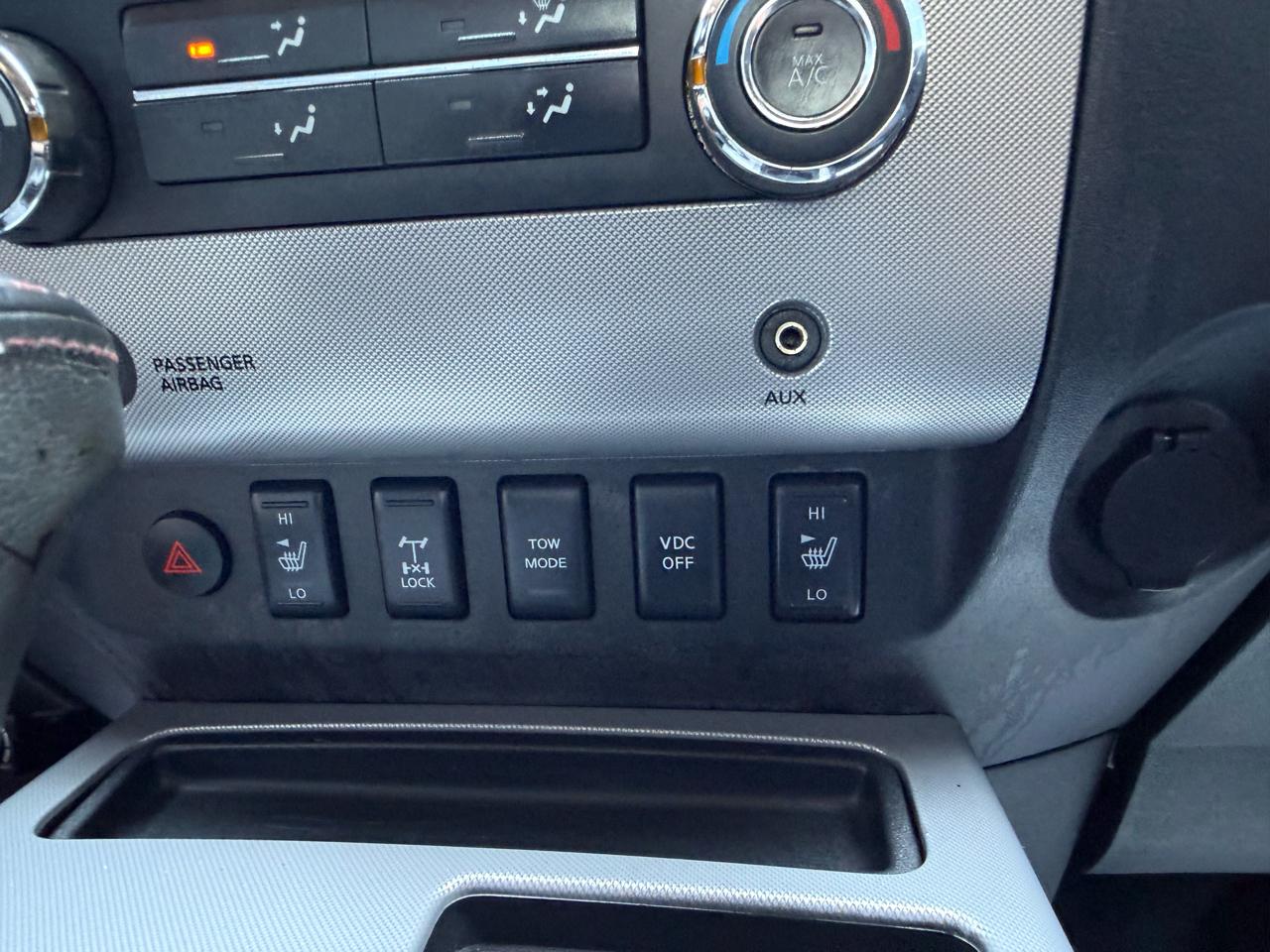 Nissan Titan  2010
