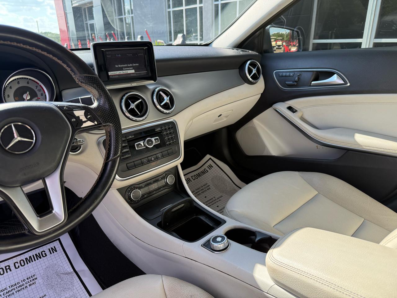 Mercedes-Benz GLA-Class  2015