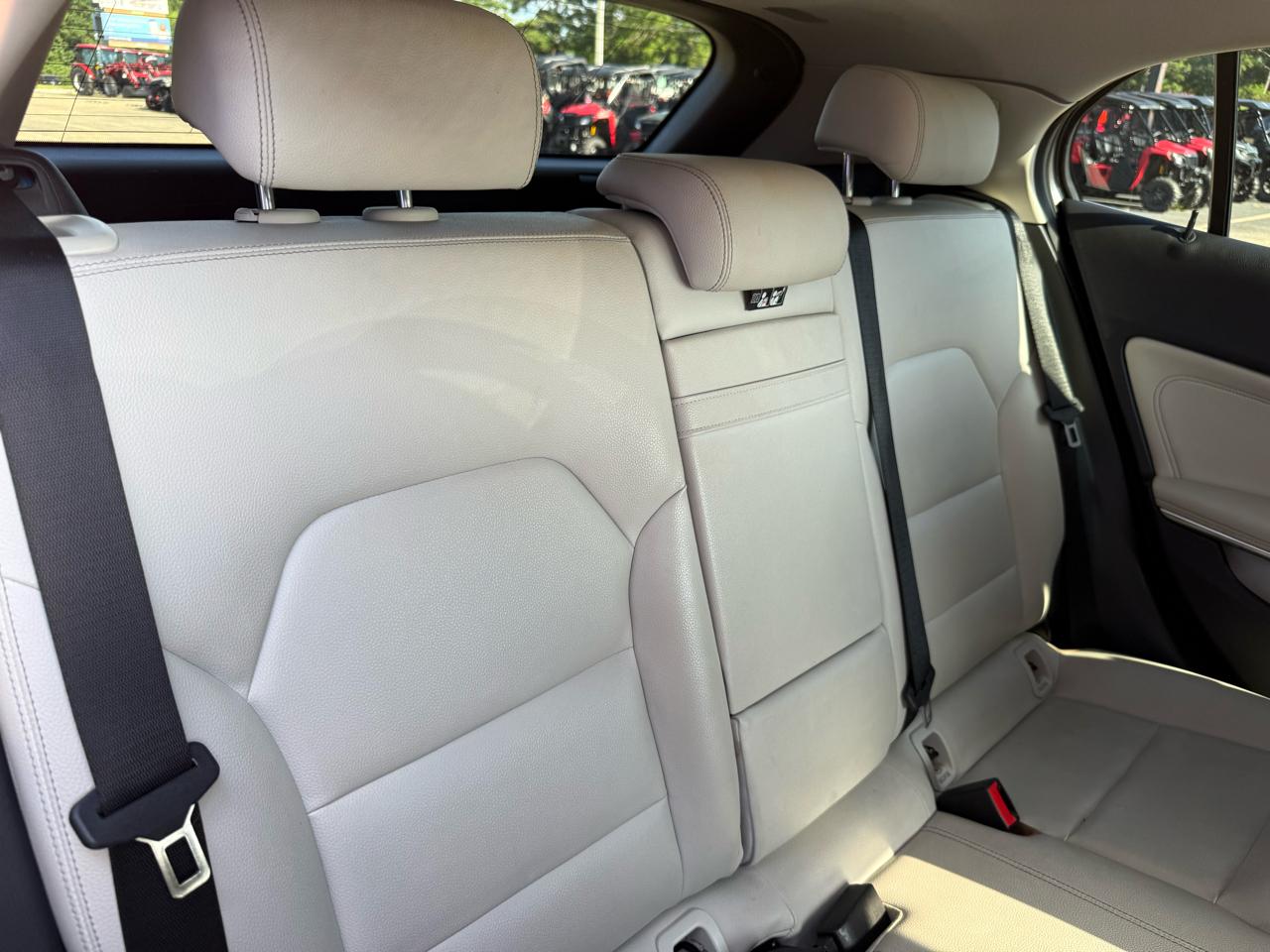 Mercedes-Benz GLA-Class  2015