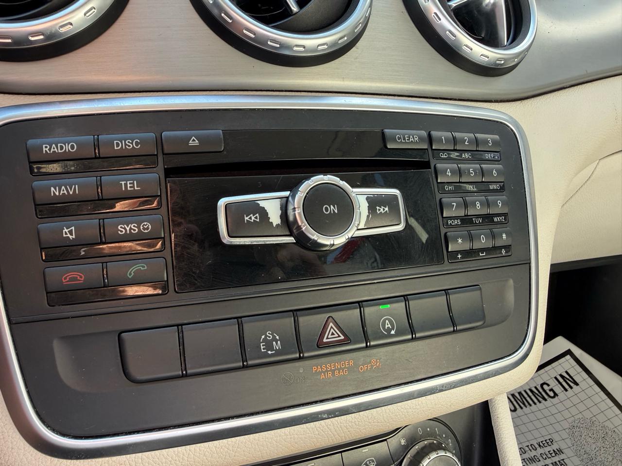 Mercedes-Benz GLA-Class  2015