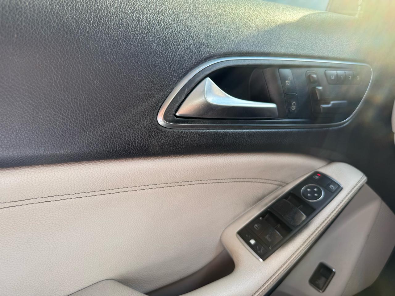 Mercedes-Benz GLA-Class  2015