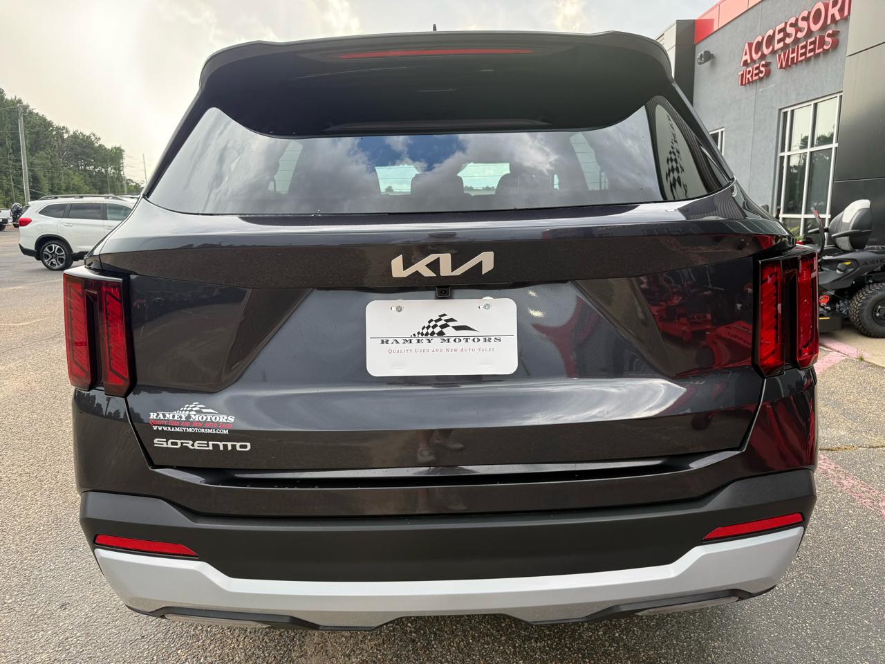Kia Sorento LX FWD 2026