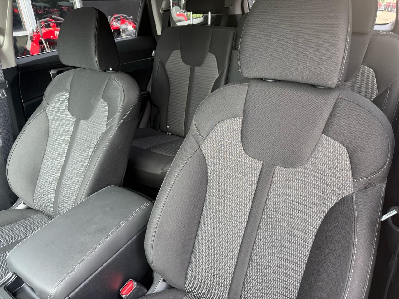 Kia Sorento LX FWD 2026