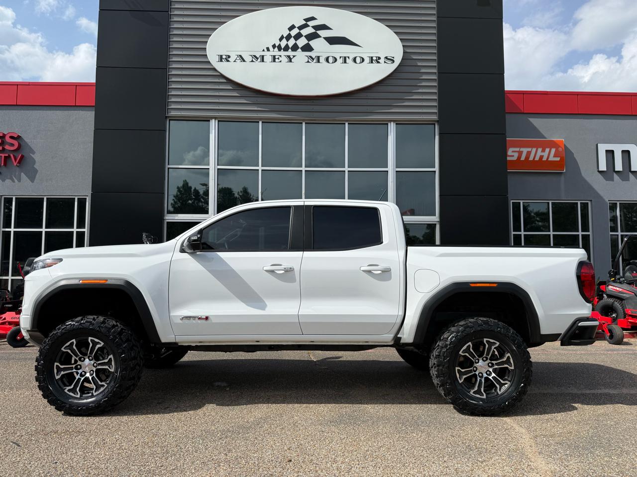 GMC Canyon  2024