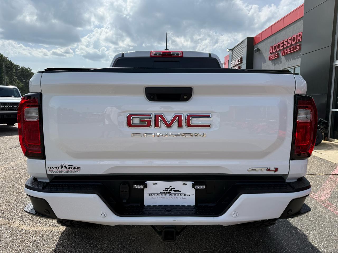 GMC Canyon  2024